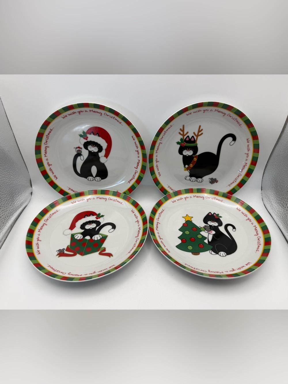 Festive Black Cat Christmas Dessert Plates - Set of 4